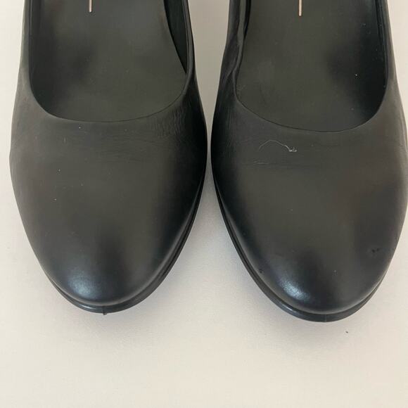 Ecco Black Women's Heels - Picture 3 of 11